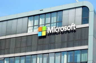 Microsoft Teams wird zur Büro-Stechuhr: Neues Update sorgt für Bauchweh unter Mitarbeiter:innen