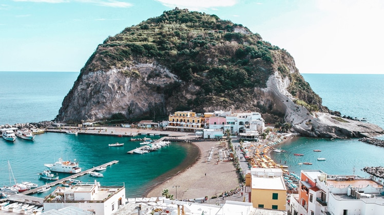 Ischia belegt im "Travel + Leisure"-Ranking den ersten Platz. © Pexels/Studio Voyager