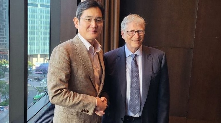 Samsungs Aufsichtsrats-Vizechef Jay Y. Lee und Bill Gates © Samsung