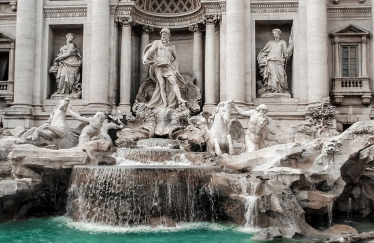 Der berühmte Trevi Brunnen in Rom © pxhere.com