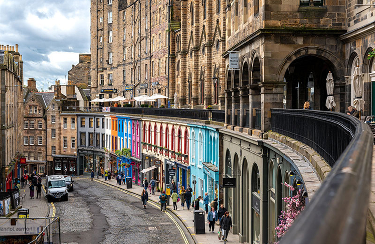 Edinburgh ist seit langem verlässlich in Rankings über sehenswerte Städte ganz vorne mit dabei. Beim diesjährigen City Trip-Contest vom Time Out Magazine schafft es den dritten Platz. © Ralf Steinberger