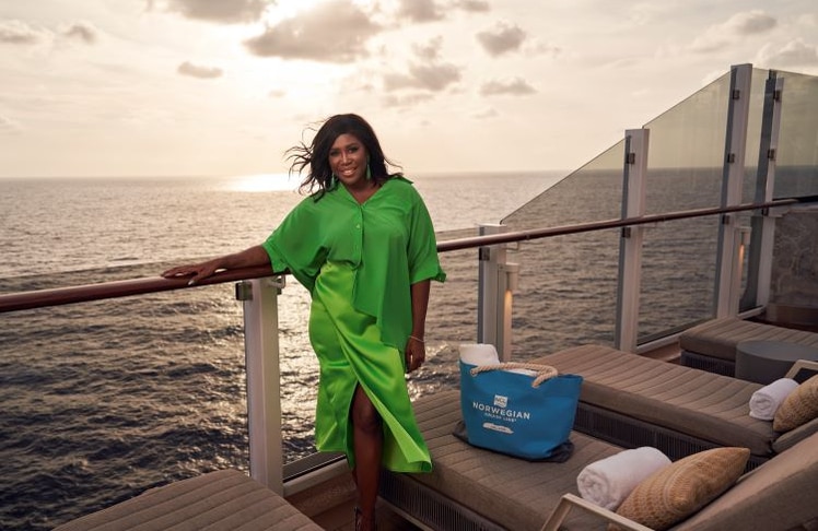 Ein neues Gesicht für NCL: Tanzstar Motsi Mabuse teilt ihre Eindrücke als Markenbotschafterin der Norwegian Cruise Line. © NCL