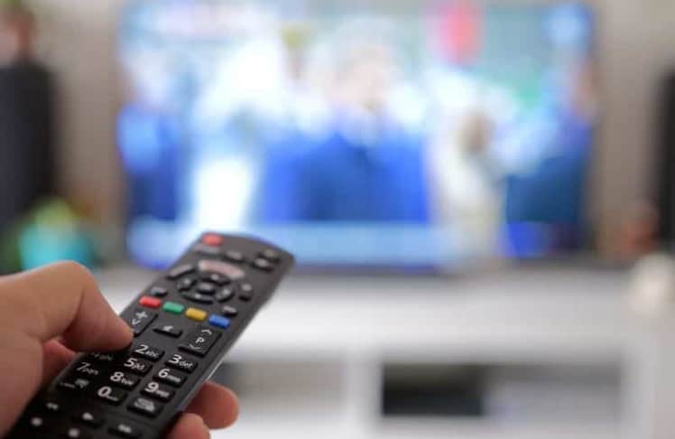Einblick in das deutsche TV: Statista präsentiert beliebte Formate, Sendermarktanteile und die Top-Sendung. © Daniel Hourtoulle auf Pixabay