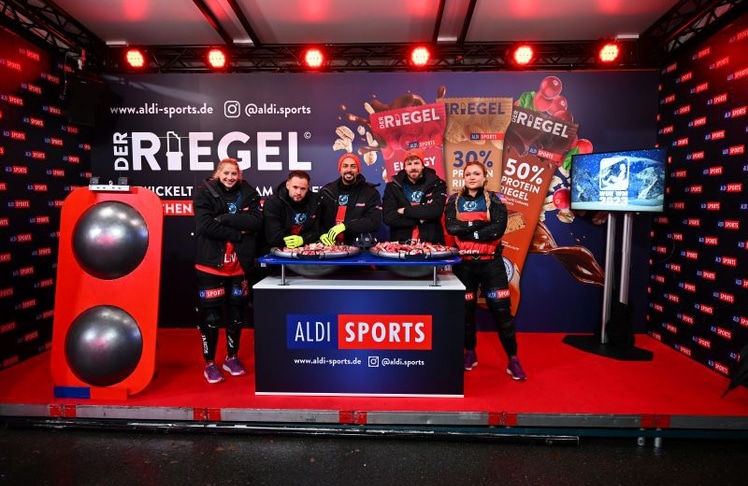 ALDI SPORTS WOK Team – Ein Blick hinter die Kulissen des WOK WM Live-Events. © Banijay Media Germany