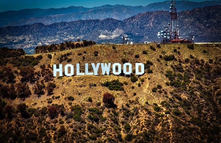 Einigung in Hollywood. Bild von 12019 auf Pixabay