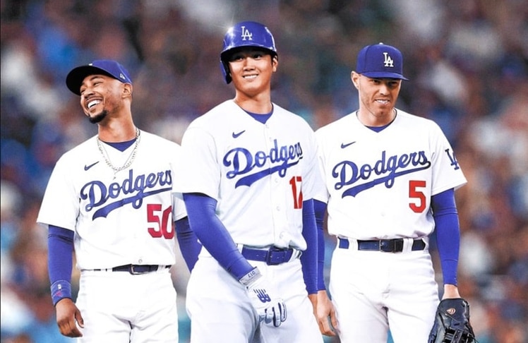 Fotomontage mit Shohei Ohtani (Mitte) im Trikot der Los Angeles Dodgers; geteilt von der MLB zur Einstimmung auf die kommende Saison (Bildquelle: twitter.com/MLB)
