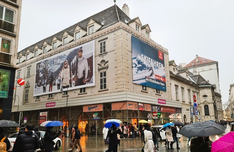 Auch Kitzbühel Tourismus geht in die Werbeoffensive und präsentiert einen Auszug aus der umfangreichen Winter Imagekampagne u.a. in Deutschland
© Werbewand OOH GmbH