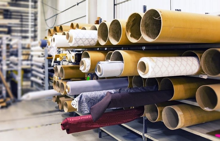 Lidl beendet Verkauf von Myanmar-Textilien bis 2025 nach Enthüllungen von Arbeitsrechtsverstößen. © Mircea Ploscar auf Pixabay
