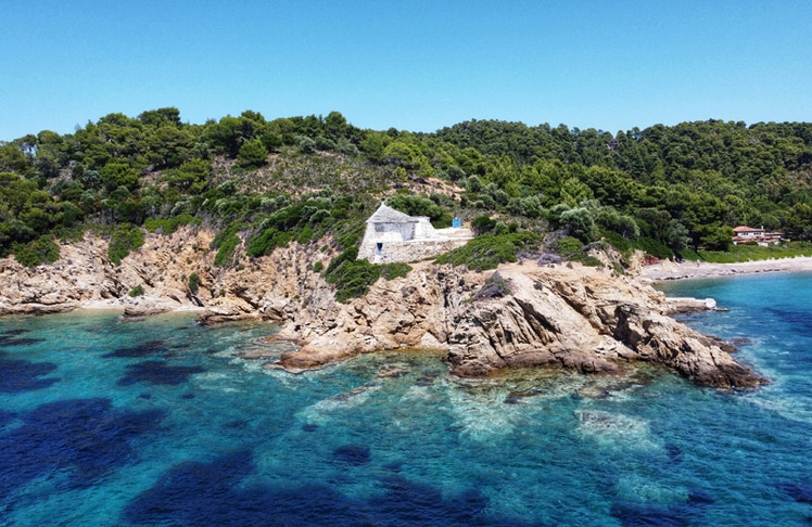 Skiathos schafft es auf Platz 3 der besten griechischen Inseln. © Pexels/Lazar Krstić