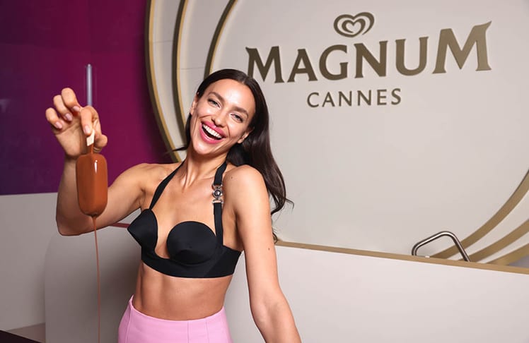 Auch Supermodel Irina Shayk stattete dem "Magnum Beach" in Cannes einen Besuch ab © James Speakman/PA Wire