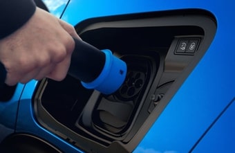 E-Auto-Boom durch Spritpreis-Schock: Überholt Elektro jetzt endgültig den Verbrenner?
