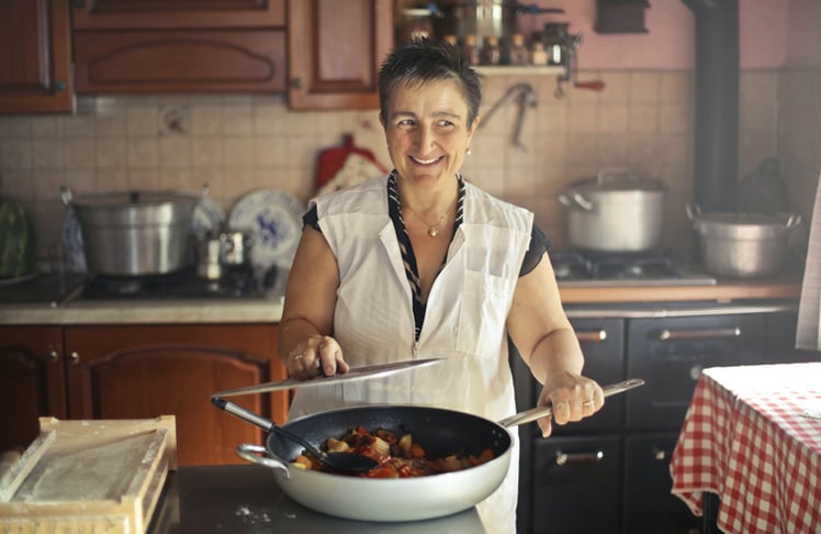Ob der Roboter auch so gut kochen kann, wie eine italienische Mama. © Pexels/Andrea Piacquadio