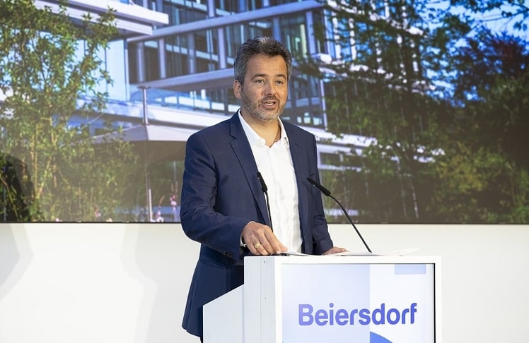 CEO Vincent Warnery kann sich bereits nach 9 Monaten über zweistelliges Wachstum im Jahr 2023 freuen. ©Beiersdorf