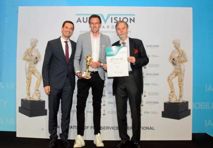 Grand Prix Winner 2023: v.l.n.r.: Jan M. Heckmann (VDA), Nils Rohwer (Renault Germany), Alexander V. Kammel (Festvaldirektor) 
Credits: Filmservice / Auerbacher