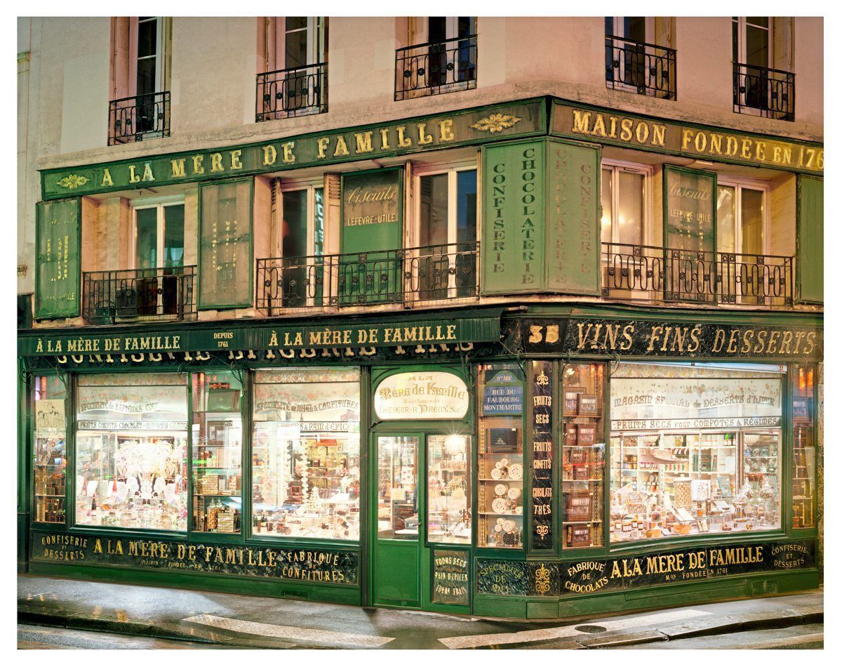 Das Schokoladengeschäft À la Mère de Famille in Paris. © Alexandre Guirkinger/ Courtesy of À la Mère de Famille