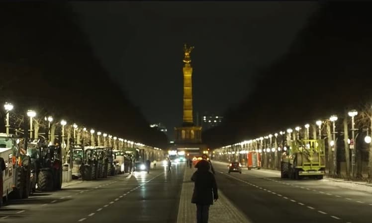 Die Proteste am Montag in Berlin (Foto: Screenshot / Tagesschau)