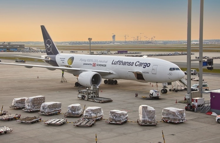 Nach Berechnungen von Cargo Facts Consulting werden täglich 108 dieser Boeing 777-Frachtflugzeuge vollbeladen, um den westlichen Privatbedarf an chinesischen Waren zu stillen  (Bild: Lufthansa)