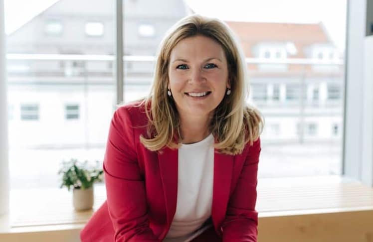 Katrin M. Heigl, Gründerin von Woman@Allianz, setzt sich leidenschaftlich für Gleichberechtigung und Vielfalt in der Versicherungsbranche ein. © Allianz Deutschland AG