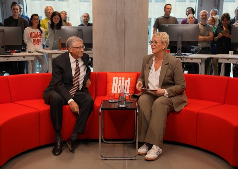 Bill Gates im Gespräch mit Marion Horn in Berlin, Mai 2024 (Bild: Bild)