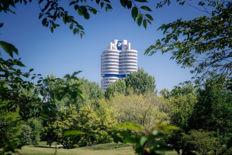 Das BMW Hochhaus, entworfen von Karl Schwanzer, in München. (Foto: Myrzik und Jarisch)