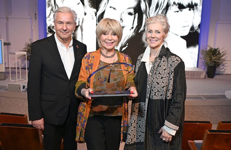 Klaus Wowereit, Judy Winter und Marika George, Witwe von Götz George (Brauer Photos / O. Walterscheid) Klaus Wowereit, Judy Winter und Marika George, Witwe von Götz George (Brauer Photos / O. Walterscheid)