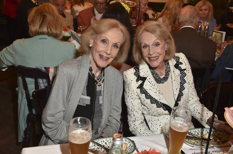 Ikonen der Nachkriegsunterhaltung - Kessler-Zwillinge mit 89 Jahren  gemeinsam gestorben » Leadersnet