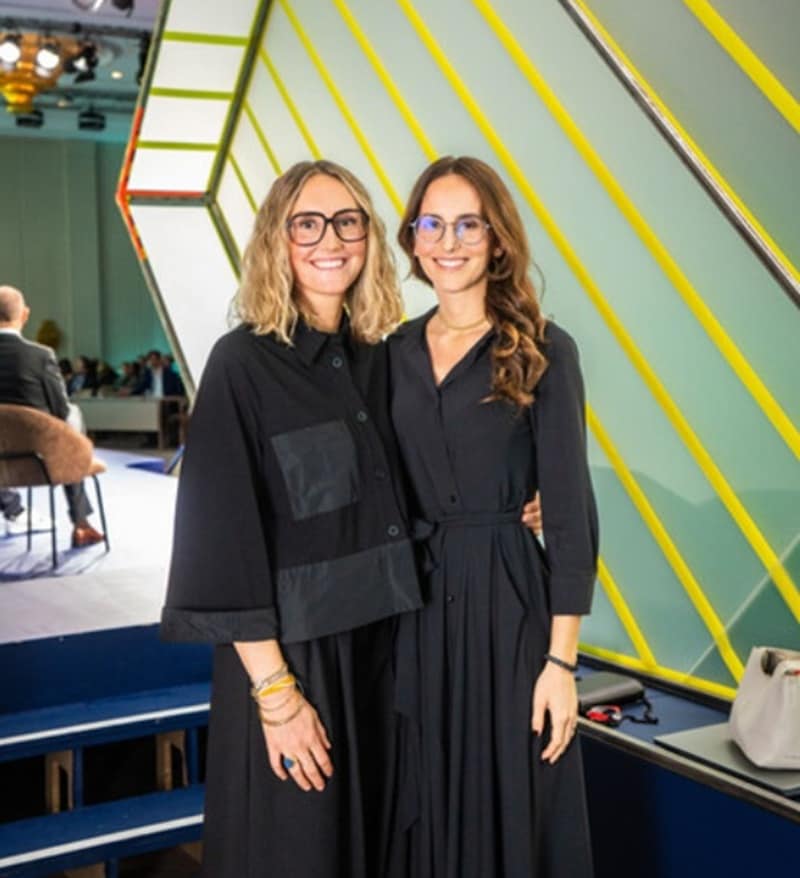 Hagleitner hinter den Kulissen: Katharina und Stefanie Hagleitner beim SZ Wirtschaftsgipfel am Dienstag (Bild: Leadersnet / Chris Hartung) Hagleitner hinter den Kulissen: Katharina und Stefanie Hagleitner beim SZ Wirtschaftsgipfel am Dienstag (Bild: Leadersnet / Chris Hartung)