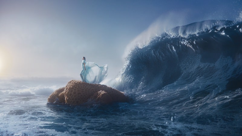 Ausschnitt aus dem neuen Theramed-Spot (Bild: Bübchen Bodycare GmbH / antoni_soap) Ausschnitt aus dem neuen Theramed-Spot (Bild: Bübchen Bodycare GmbH / antoni_soap)