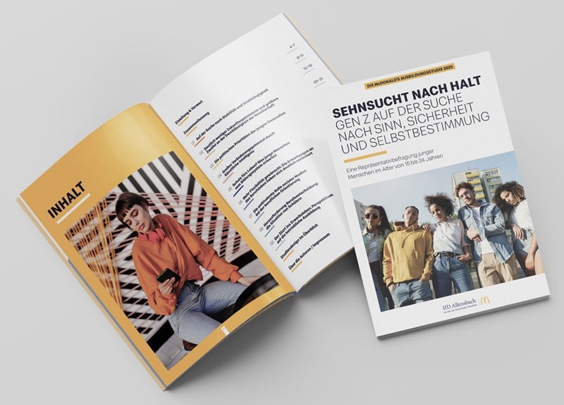 Die Ausbildungsstudie 2025 in gedruckter Form (Bild: McDonald’s Deutschland)
