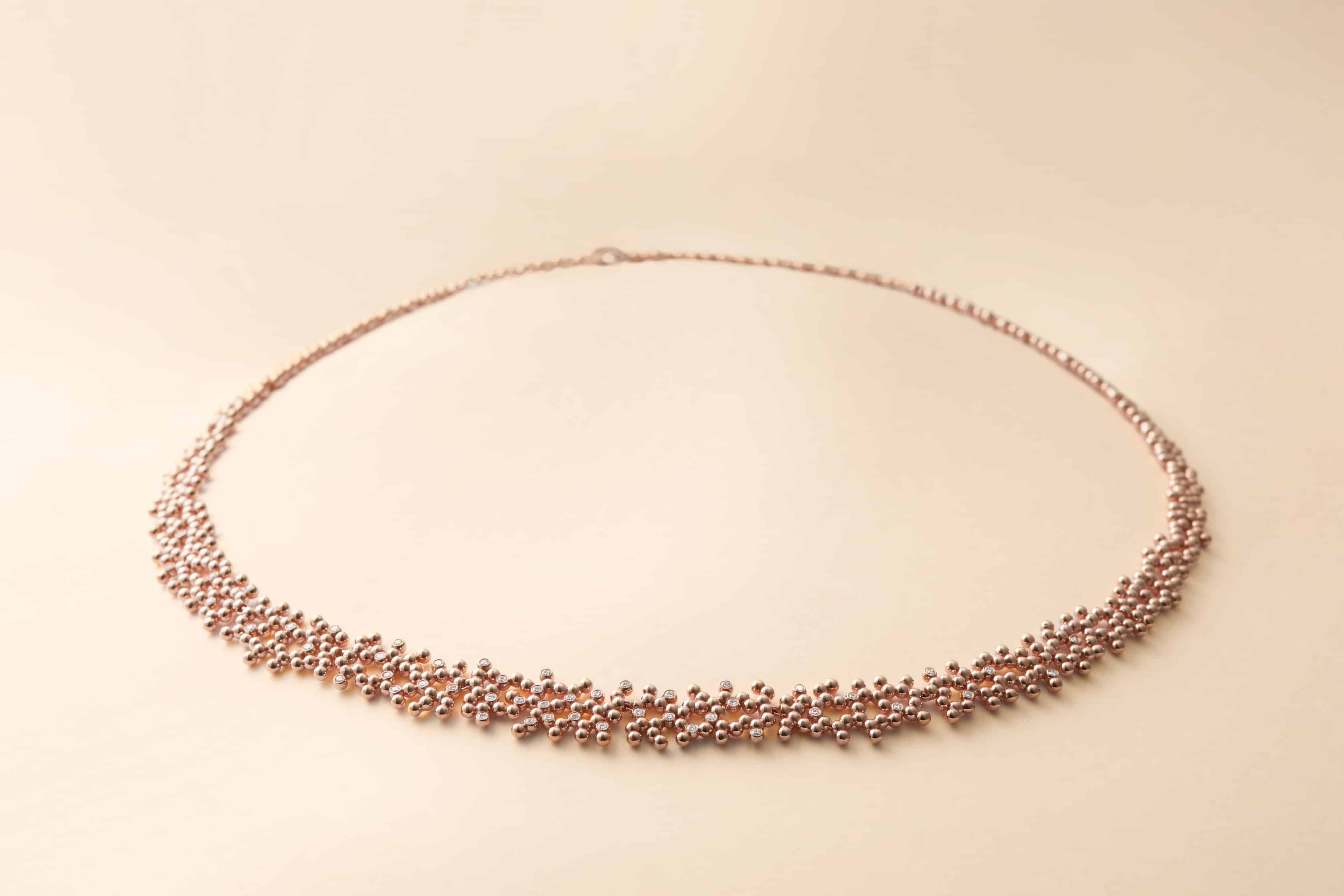 AURELIA: Die preisgekrönte Kollektion von Ehinger Schwarz 1876 vereint digitale Innovation mit traditioneller Goldschmiedekunst © Ehinger Schwarz 1876 AURELIA: Die preisgekrönte Kollektion von Ehinger Schwarz 1876 vereint digitale Innovation mit traditioneller Goldschmiedekunst © Ehinger Schwarz 1876