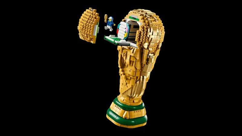Der Pokal im Pokal (Bild: Lego Gruppe)
