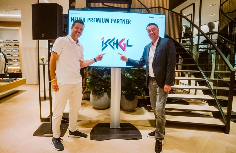 Michael Berrer (Turnierbotschafter) und Edwin Weindorfer (Turnierdirektor) freuen sich über die Partnerschaft (Bild: TVB Paznaun – Ischgl)