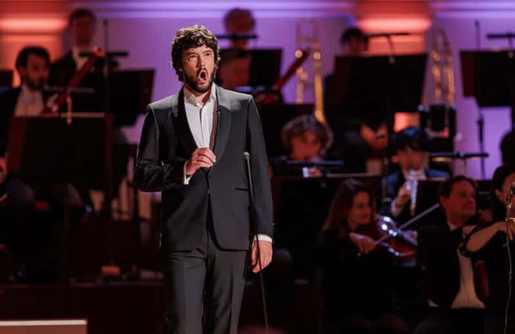 Großer Auftritt für André Schuen: Der Bariton überzeugte beim Opus Klassik 2026 in Berlin nicht nur auf der Bühne, sondern erhielt auch die Auszeichnung als "Sänger des Jahres".