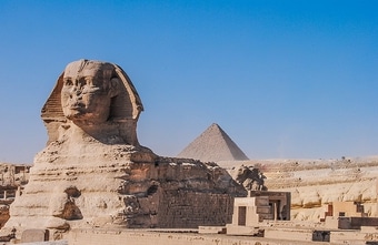 Sphinx für 25.000 Euro: Was es kostet, die anderen Touristen loszuwerden