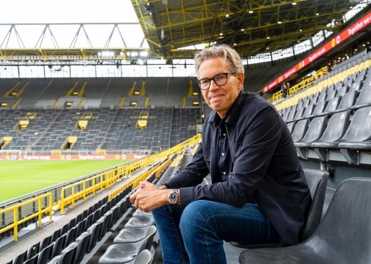Vodafone-Chef will weniger Handys im Stadion