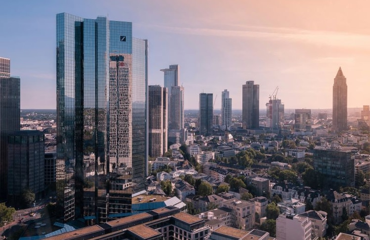 Deutsche Bank in Frankfurt am Main: Die Unternehmensbank erzielt im dritten Quartal 2026 Rekorderträge. Besonders das Kredit- und Einlagengeschäft mit Firmenkunden wächst.