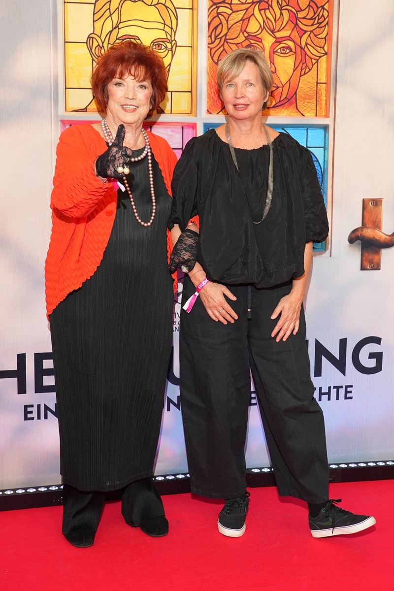 Produzentin Regina Ziegler und Autorin Jenny Erpenbeck (Bild: Brauer Photos / J. Harrell)