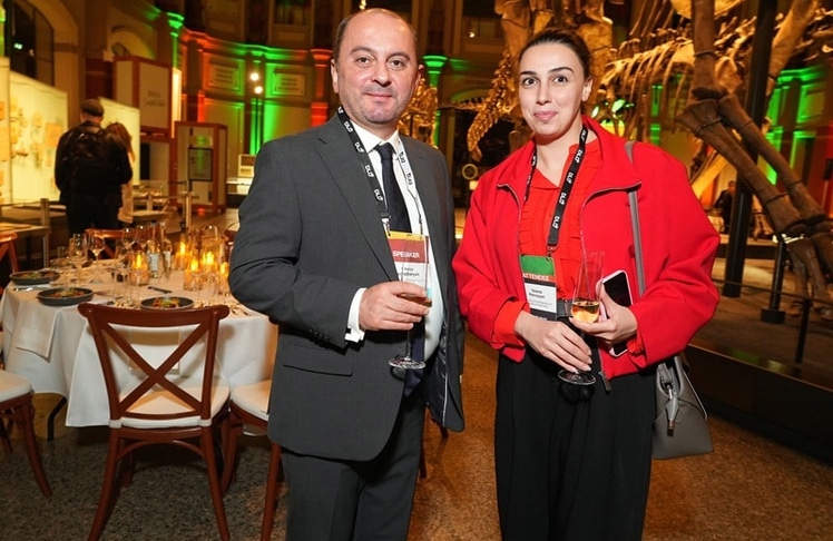 Viktor Yengibaryan (Armenischer Botschafter in Deutschland) und Yelena Petrosyan
