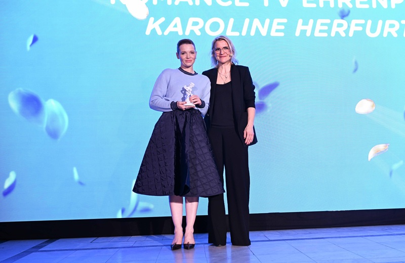 Karoline Herfurth und Christiane Blum (Bild: Brauer Photos / O. Walterscheid)
