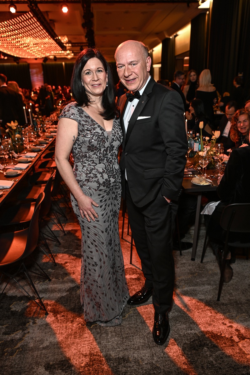 Berlins Bildungssenatorin Katharina Günther-Wünsch mit dem Regierenden Bürgermeister Kai Wegner (Bild: Brauer Photos / O. Walterscheid)