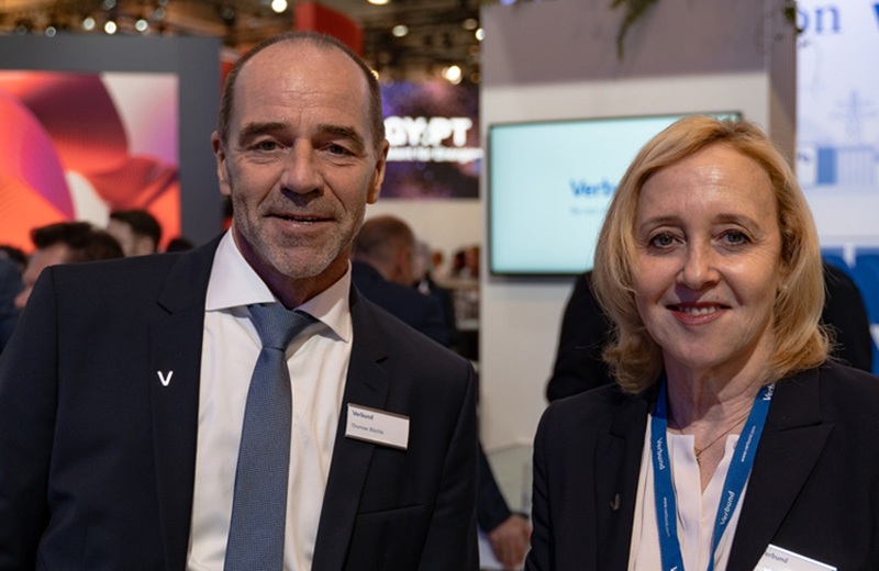 Thomas Bächle, Managing Director Verbund Energy4Business Germany, und Ruth Alt-Jansky, Leiterin Sales & Origination bei Verbund Energy4Business (Bild: Leadersnet / A. Rieck)