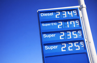 Spritpreise 2026: Brauchen wir einen neuen Tankrabatt? ADAC und DIW im Schlagabtausch