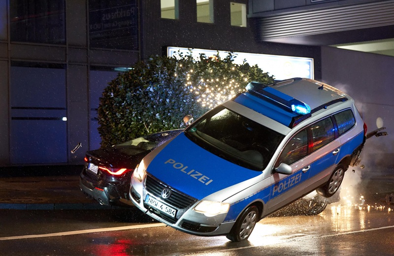 Auch "Die Jägerin" beinhaltet einmal mehr eine spektakuläre Verfolgungsjagd, diesmal unter anderem durch ein Einkaufszentrum (Bild: RTL / Guido Engels)
