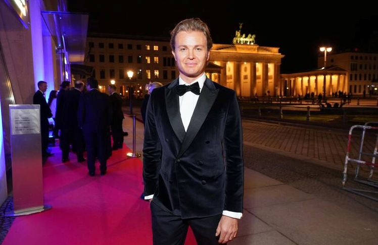 Formel-1-Weltmeister und Unternehmer Nico Rosberg wurde mit dem German-British #Freundship Award 2026 ausgezeichnet. Die Auszeichnung würdigt Persönlichkeiten, die sich für die deutsch-britische Zusammenarbeit engagieren.
