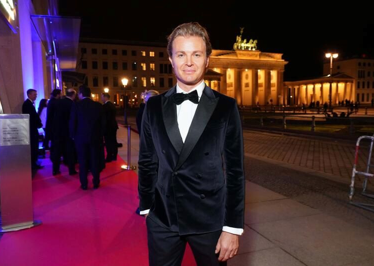 Nico Rosberg erhält German British Freundship Award in Berlin