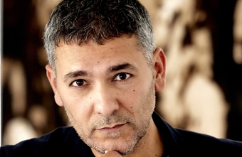 "Beim Griechen" wird verfilmt: Bestseller von Alexandros Stefanidis kommt ins Kino