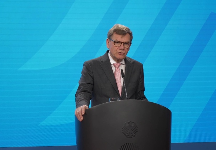 Wadephul kündigt Flüge für "vulnerable Gruppen" an