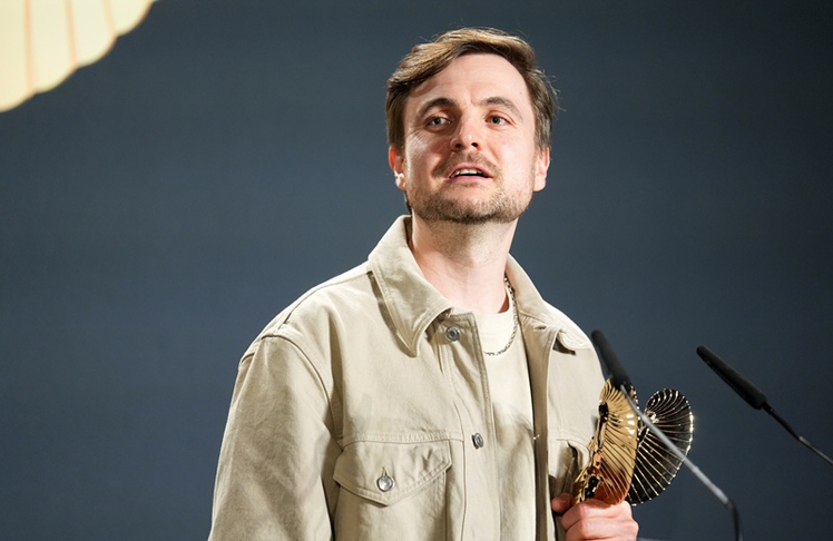 Phil Laude ("Almania")