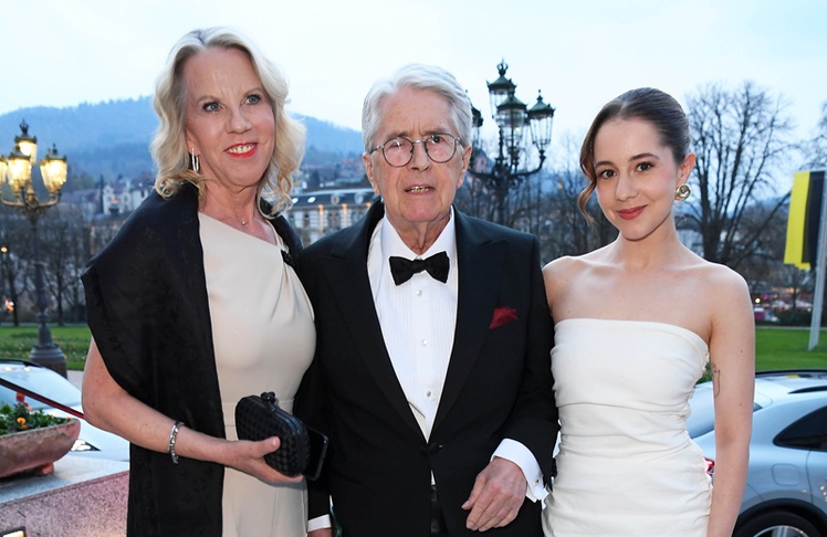 Frank Elstner mit Ehefrau Britta Gessler und Tochter Enya Elstner
