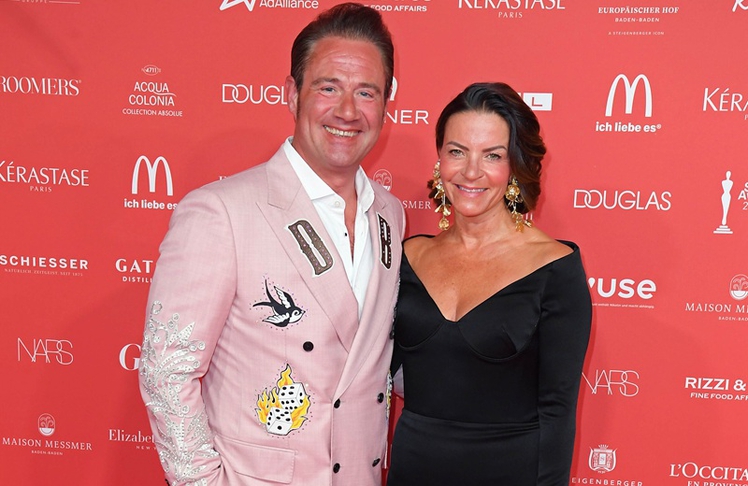 Sasha mit Ehefrau Julia Röntgen